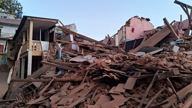 Nepal Earthquake epicentre in jajarkot news update marathi news Nepal Earthquake : नेपाळमधील भूकंपातील मृतांची संख्या 157 वर; भारताकडून आपत्कालीन मदत क्रमांक जारी