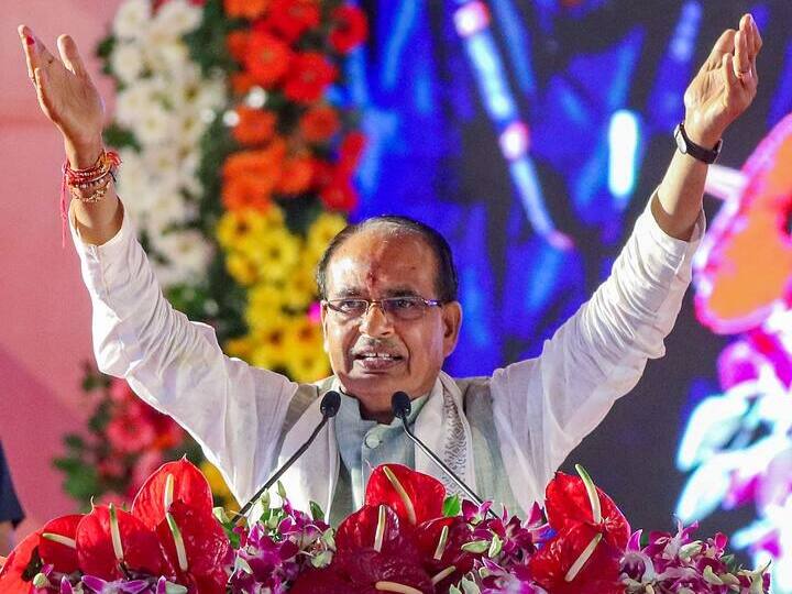 Shivraj defeated not only Kamal Nath but also Rajasthan CM Ashok Gehlot! Abpp શિવરાજે માત્ર કમલનાથ જ નહીં રાજસ્થાનના સીએમ અશોક ગેહલોતને પણ હરાવ્યા!