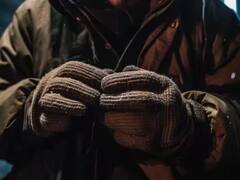 हिवाळ्यात छातीत दुखणं हे हृदयविकाराचं लक्षण? वाचा आरोग्य तज्ज्ञांचं मत