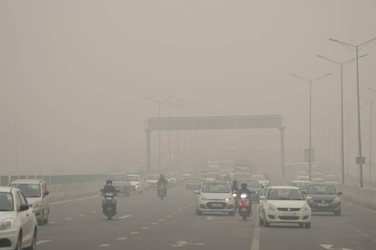 AQI level in Delhi alarmingly crosses 400, risk of which disease increases when AQI level crosses 100 Air Pollution: દિલ્લીમાં AQI લેવલ  ચિંતાજનક સ્તરે 400ને પાર, AQI લેવલ 100થી પાર પહોંચવા પર કઇ બીમારીનું વધે છે જોખમ