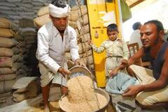 Free Ration Scheme: 80 કરોડ લોકોને પીએમ મોદીએ આપી દિવાળી ભેટ, 5 વર્ષ સુધી ફ્રીમાં મળતું રહેશે રાશન