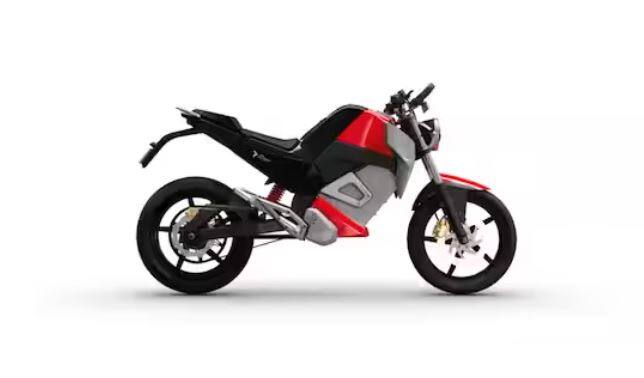 ਤੁਸੀਂ ਓਬੇਨ ਇਲੈਕਟ੍ਰਿਕ ਰੋਅਰਰ ਬਾਈਕ ਨੂੰ 1.03 ਲੱਖ ਰੁਪਏ ਐਕਸ-ਸ਼ੋਰੂਮ ਦੀ ਕੀਮਤ 'ਤੇ ਘਰ ਲਿਆ ਸਕਦੇ ਹੋ ਅਤੇ ਫੁੱਲ ਚਾਰਜ ਕਰਨ 'ਤੇ 200 ਕਿਲੋਮੀਟਰ ਤੱਕ ਦੀ ਦੂਰੀ ਤੈਅ ਕਰ ਸਕਦੇ ਹੋ।