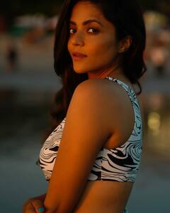 Divyangana jain: દિવ્યાંગના જૈનનો બિકિનીમાં હોટ અંદાજ થયો વાયરલ, તસવીરો જોઈ ચાહકો દંગ