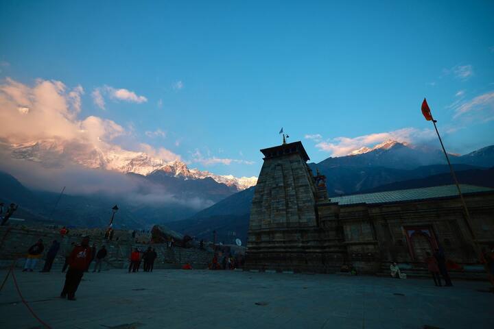 The Kedarnath temple is also one of the twelve Jyotirlingas dedicated to Lord Shiva in India.