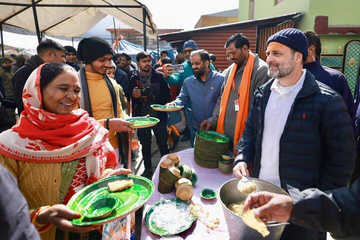 Last month, Rahul Gandhi visited the Golden Temple in Amritsar, where he engaged in 'seva,' or voluntary service. He has also embarked on the Kailash Yatra. (Facebook/@RahulGandhi)
