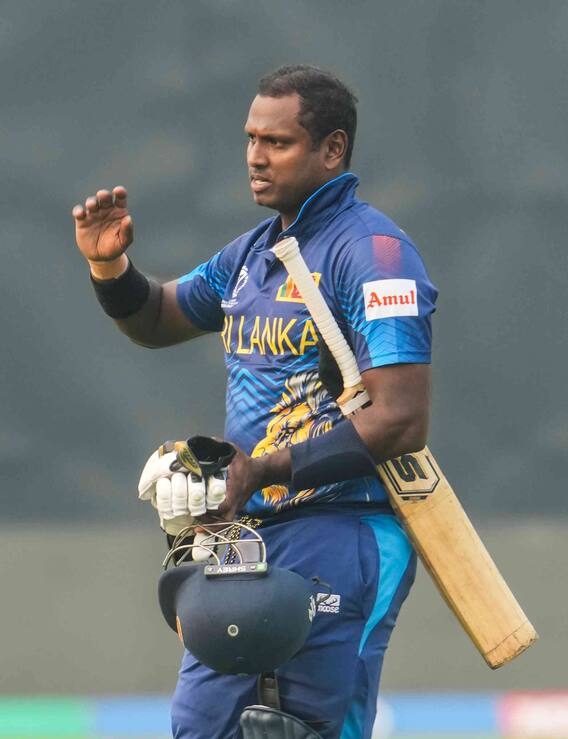 ম্যাথিউজ়ের আউট বিতর্কে তোলপাড় ক্রিকেটবিশ্ব