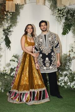 Diwali 2023: मनीष मल्होत्रा की दिवाली पार्टी में बॉलीवुड कपल्स ने लगाया ग्लैमर का तड़का, न्यूली वेड Sidharth-Kiara ने अपने रॉयल लुक से लूट ली सारी लाइमलाइट