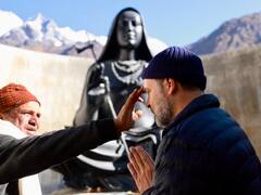 केदारनाथ में राहुल गांधी के सामने मोदी-मोदी के नारे पर नाराज कांग्रेस, कहा- पैसे देकर बुलाई भीड़