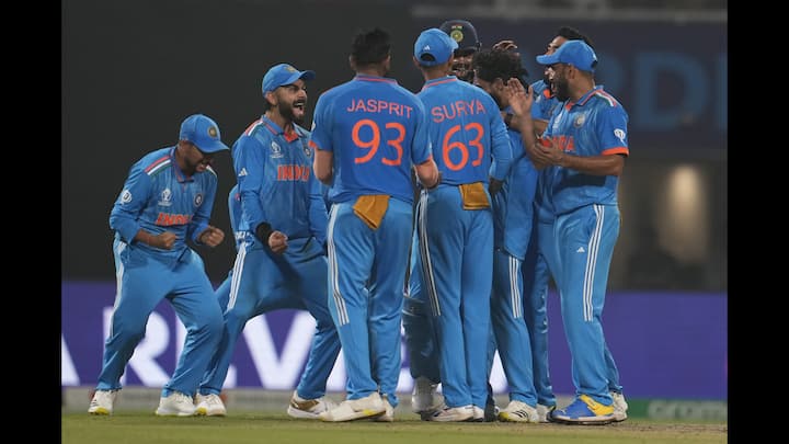 ਰਵਿੰਦਰ ਜਡੇਜਾ ਇਸ ਟੂਰਨਾਮੈਂਟ ਵਿੱਚ ਗੇਂਦ ਅਤੇ ਬੱਲੇ ਦੋਵਾਂ ਨਾਲ ਮੈਚ ਵਿਨਰ ਸਾਬਤ ਹੋ ਰਿਹਾ ਹੈ। ਜਡੇਜਾ ਨੇ ਦੱਖਣੀ ਅਫਰੀਕਾ ਖਿਲਾਫ ਤੇਜ਼ੀ ਨਾਲ ਗੋਲ ਕੀਤਾ। ਲੋੜ ਪੈਣ 'ਤੇ ਉਸ ਨੇ ਨਿਊਜ਼ੀਲੈਂਡ ਖਿਲਾਫ ਕੋਹਲੀ ਦਾ ਚੰਗਾ ਸਾਥ ਦਿੱਤਾ ਅਤੇ ਮੈਚ ਜਿੱਤਿਆ। ਜਡੇਜਾ ਨੇ ਹੁਣ ਤੱਕ 14 ਵਿਕਟਾਂ ਅਤੇ 100 ਤੋਂ ਵੱਧ ਦੌੜਾਂ ਬਣਾਈਆਂ ਹਨ। ਜਦਕਿ ਕੁਲਦੀਪ ਯਾਦਵ ਨੇ 12 ਵਿਕਟਾਂ ਲਈਆਂ ਹਨ।