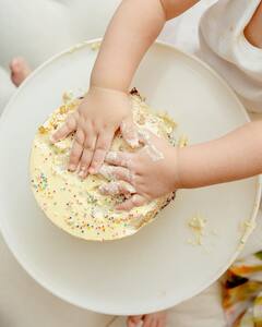 Raha First Photo: पहले बर्थडे पर आलिया ने फैंस को दिखाई राहा कपूर की झलक...केक के साथ खेलती दिखीं रणबीर की लाडली