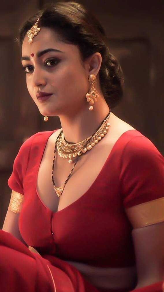 'आश्रम' फेम अभिनेत्री अडणार लग्नबंधनात