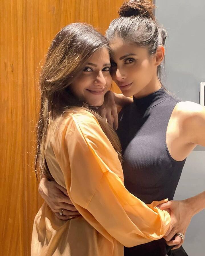 తన ఫ్యాషన్సెన్స్తో కూడా చాలా మంది అభిమానులను సంపాదించుకుంది.
