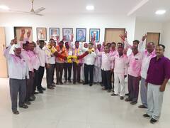 Nashik News : नाशिक जिल्ह्यातील 48 ग्रामपंचायत निवडणुकांचा निकाल जाहीर, समर्थकांचा जल्लोष, गुलालाची उधळणं, पाहा फोटो