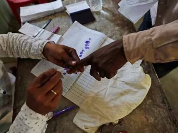 મિઝોરમમાં મંગળવારે (7 નવેમ્બર) વિધાનસભા ચૂંટણી માટે મતદાન છે.