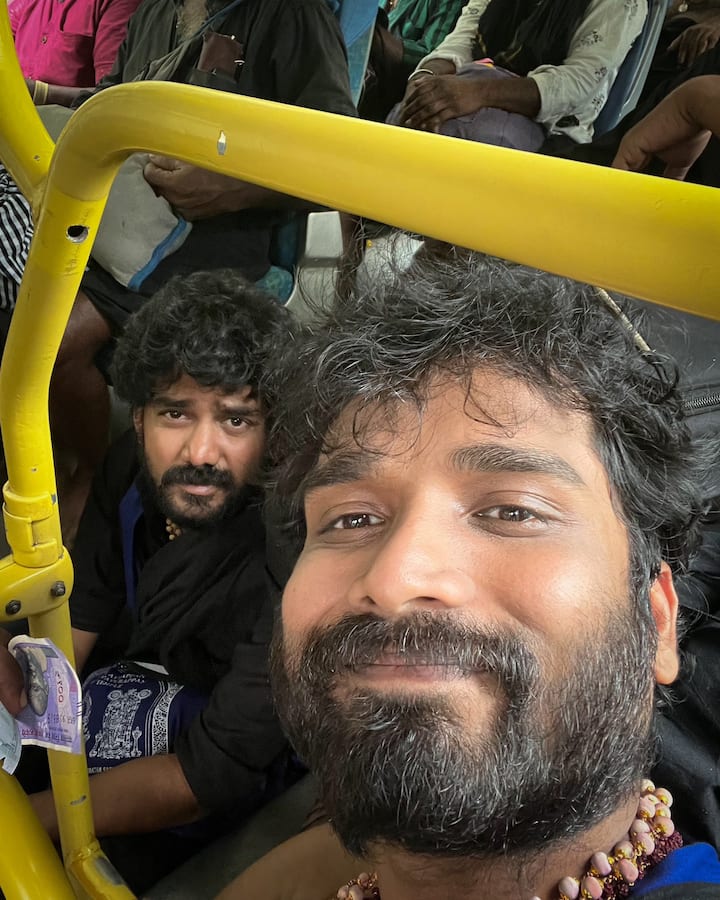 பிரதீப்பின் நண்பர் கவின், “உன்னை பற்றி தெரிந்த மக்களுக்கு கண்டிப்பாக உன்னை பற்றி தெரியும்.” என ஆதரவாக ட்வீட் செய்துள்ளார். முன்னாள் பிக்பாஸ் போட்டியாளர்களும் பிரதீப்பிற்கு செய்யப்பட்டது அநியாயம் என்று குரல் கொடுத்து வருகின்றனர்.