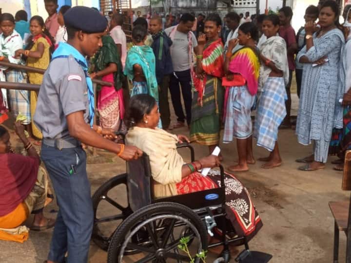 बुजुर्ग मह&zwj;िला मतदाताओं में भी चुनाव का ह&zwj;िस्&zwj;सा बनने को पूरा उत्&zwj;साह देखा गया.&nbsp;