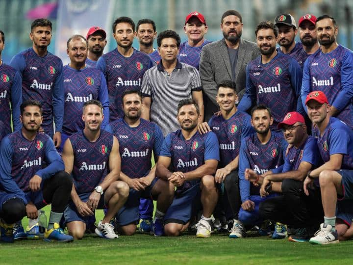 World Cup 2023 Afghanistan player talked with sachin tendulkar before match against australia mumbai World Cup 2023: ऑस्ट्रेलिया के खिलाफ मुकाबले से पहले अफगान खिलाड़ियों को सचिन से मिले टिप्स, देखें तस्वीरें