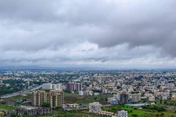 weather update rainfall alert new western disturbance mumbai satara kokan kolhapur goa tamil nadu latest news Weather Update : कुठे ऊन, कुठे पाऊस! राज्यात 'या' जिल्ह्यात दोन ते तीन दिवस पाऊस बरसणार