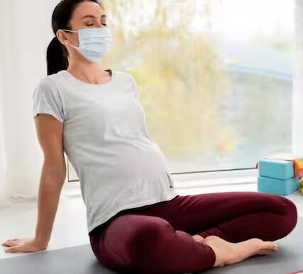 વધતા પ્રદૂષણને કારણે હવા હાનિકારક વાયુઓ અને કણોથી ભરેલી છે, જે જ્યારે આપણે શ્વાસ લઈએ છીએ ત્યારે સીધા આપણા શરીરમાં પ્રવેશ કરે છે. આ કણો માત્ર સામાન્ય લોકો માટે જ હાનિકારક નથી પરંતુ ગર્ભવતી મહિલાઓ અને તેમના ગર્ભમાં રહેલા બાળકો માટે પણ અત્યંત જોખમી છે. પ્રદૂષિત હવા શ્વાસ લેવાથી સગર્ભા માતાઓ અને બાળકોને ઘણી સમસ્યાઓ થઈ શકે છે.