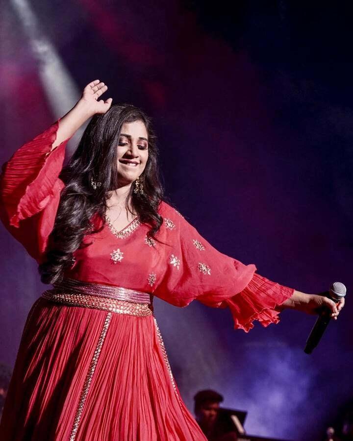 శ్రేయ ఘోషల్ అందమైన ఫోటోలు (Image Credit: Shreya Goshal/Instagram