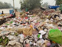 Gurugram News: सफाई कर्मियों की हड़ताल से गुरुग्राम का बुरा हाल, हर जगह लगे गंदगी के अंबार, देखें तस्वीरें