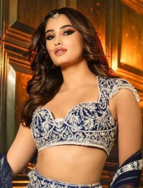 राशा थडानी: डिजाइनर लहंगे में राशा थडानी की खूबसूरती देख फैंस हुए दीवाने, देखें तस्वीरें