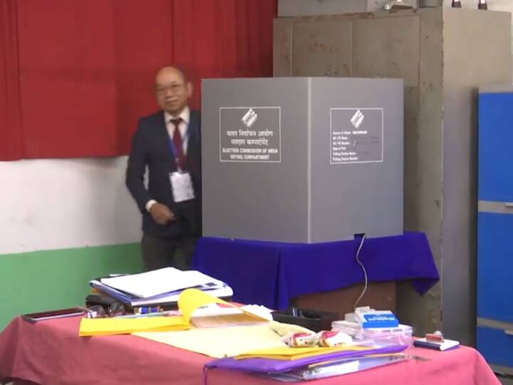 Congress chief Lalsawta after casting his vote at a polling station in Mission Vengthlang of Aizawl. (Source: ANI)