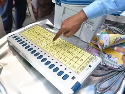 Elections 2023: ਦੇਸ਼ ਦੇ ਪੰਜ ਰਾਜਾਂ ਵਿੱਚ ਚੋਣਾਂ ਹੋਣ ਜਾ ਰਹੀਆਂ ਹਨ, ਜਿਸ ਦੇ ਨਤੀਜੇ 3 ਦਸੰਬਰ ਨੂੰ ਸਾਹਮਣੇ ਆਉਣਗੇ। ਇਨ੍ਹਾਂ ਰਾਜਾਂ ਵਿੱਚ ਬਹੁਤ ਸਾਰੇ ਪੋਲਿੰਗ ਬੂਥ ਹਨ ਜੋ ਬਹੁਤ ਦੂਰ-ਦੁਰਾਡੇ ਦੇ ਇਲਾਕਿਆਂ ਵਿੱਚ ਹਨ।