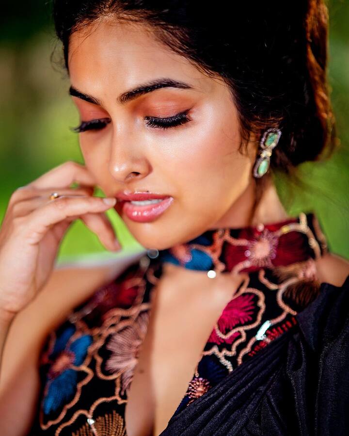 అందమైన దివి ఫోటోలు (Image credit: Divi Vadthya/ Instagram)