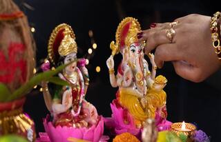 Dhanteras 2023: ધનતેરસના દિવસે આ સમયે કરો લક્ષ્મીજીની પૂજા, જાણી લો દિવસભરના શુભ મુહૂર્ત
