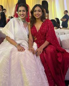 వరుణ్ - లావణ్య రిసెప్షన్లో నీహారిక ఫ్రెండ్స్ గ్యాంగ్ ఫోటోలు