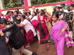 पटना में आंगनबाड़ी सेविकाओं का विधानसभा घेराव, वाटर कैनन से छोड़ा गया पानी, तेजस्वी पर लगाया ये आरोप