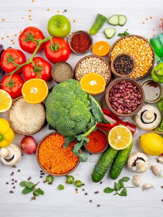 सर्दियों में इम्युनिटी बूस्ट करने के लिए खाएं ये फूड्स,पॉल्यूशन से भी होगा बचाव