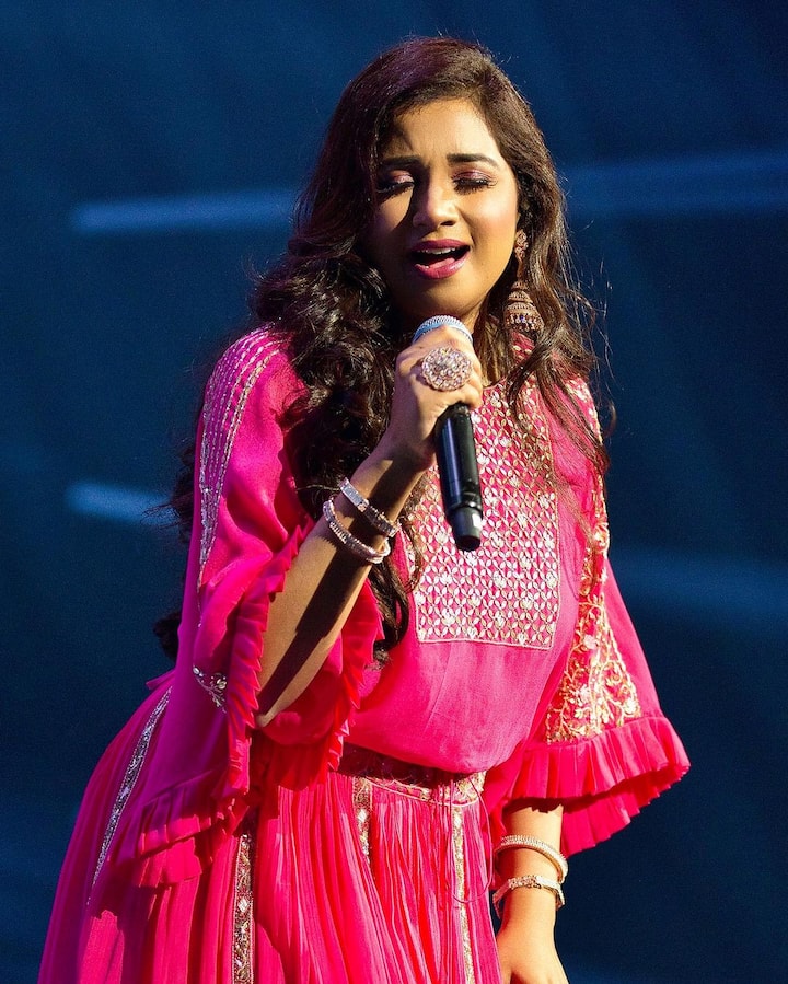 శ్రేయా ఘోషల్ తెలుగులో ఎన్నో పాటలు పాడింది. ఆమెకు అభిమానులు ఎక్కువ. (Image Credit: Shreya Goshal/Instagram