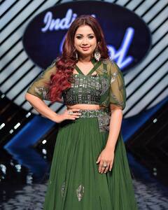 Shreya ghoshal: ఆమె గొంతు మధురం, అందంలో చక్కని చుక్క