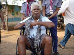 Chhattisgarh Elections 2023: शादी से पहले दूल्हे ने की वोटिंग, 101 साल के बुजुर्ग भी पहुंचे मतदान केंद्र, देखें तस्वीरें