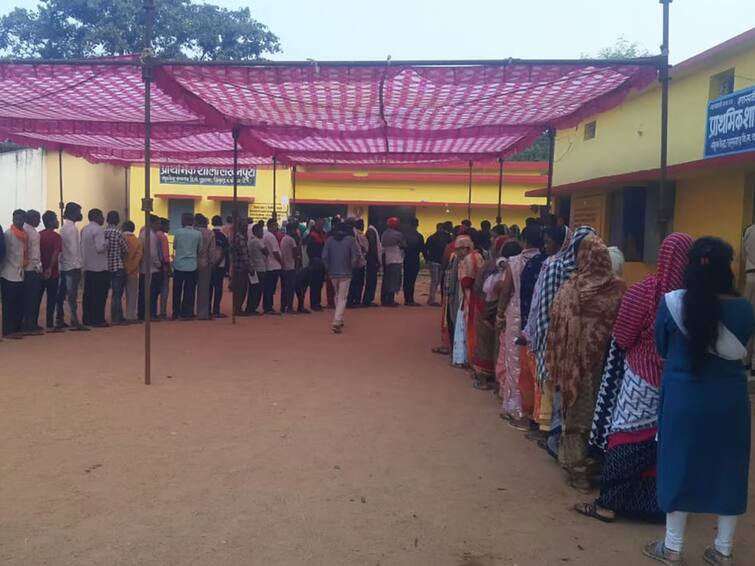 Chhattisgarh Assembly Election 2023 phase 1 Voter turnout at 70.87 percentage Chhattisgarh Election 2023: ఛత్తీస్‌గఢ్ లో ముగిసిన పోలింగ్, ఎంత శాతం నమోదైందంటే?