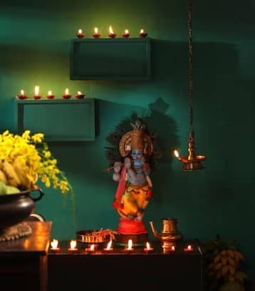 দেশলাই কাঠির পাশাপাশি দাহ্য পদার্থ যেমন লাইটার ইত্যাদিও পূজা ঘরে রাখা উচিত নয়। পুজোর শুভ ফল পেতে চাইলে মন্দিরে এই জিনিসগুলি রাখবেন না। ধূপ প্রদীপ জ্বালানোর পর অন্য কোথাও রাখতে পারেন।