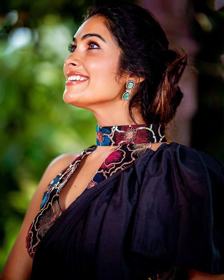 అందమైన దివి ఫోటోలు (Image credit: Divi Vadthya/ Instagram)
