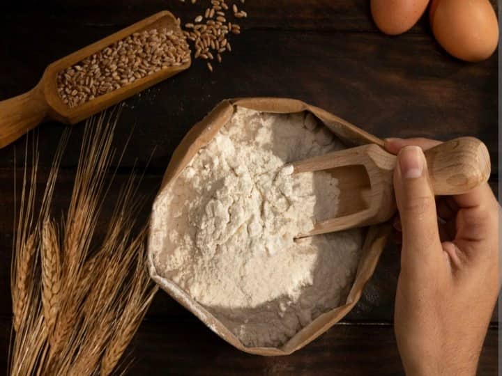 health tips benefits of wheat and black gram flour roti in hindi गेहूं के आटे में इस चीज को मिलाकर खाएं रोटी, Bad Cholesterol से मिल जाएगा छुटकारा