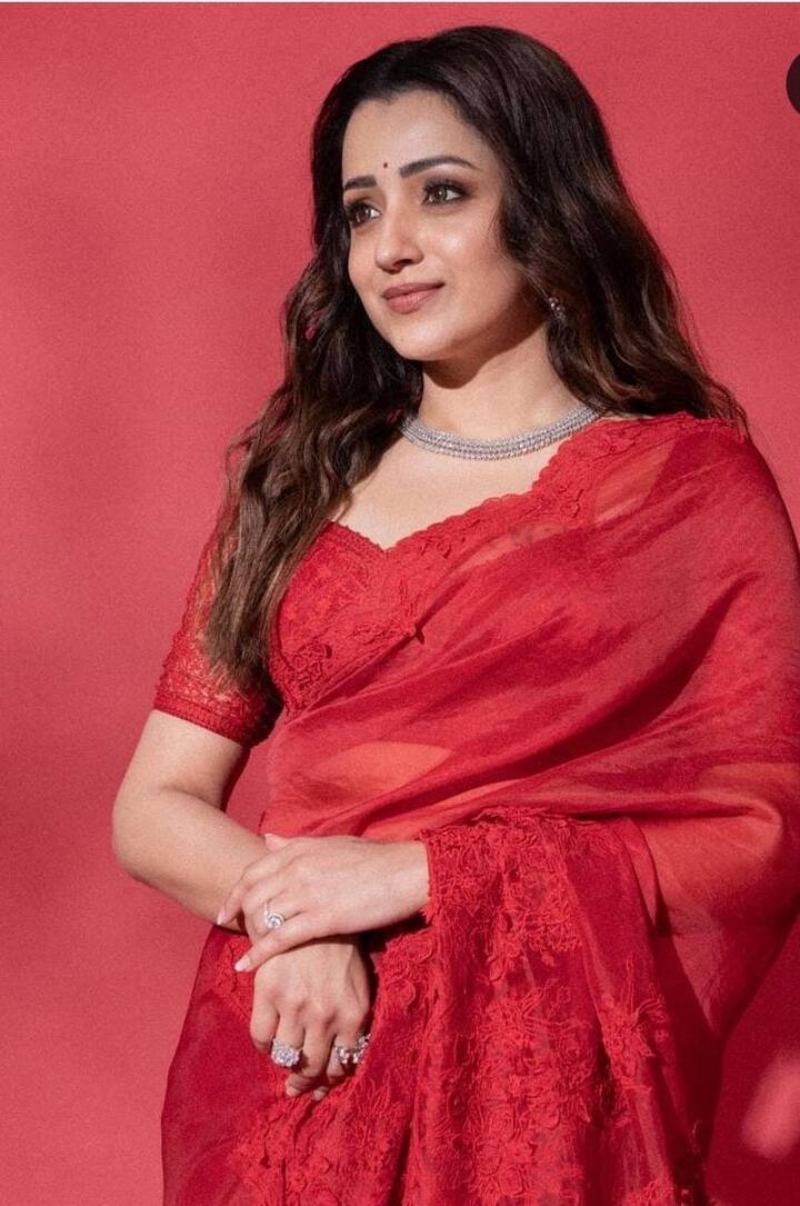 தற்போது வெளியாகியுள்ள தகவலின் படி என்னை அறிந்தால் திரைப்படம் ஹிந்தியில் ரீமேக் செய்யப்படவுள்ளதாம்.
