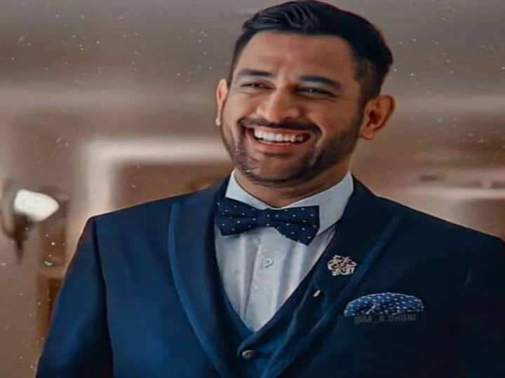 MS Dhoni: दिग्गज क्रिकेटर और भारतीय टीम के पूर्व कप्तान महेंद्र सिंह धोनी कई बड़े ब्रांड्स के साथ बतौर ब्रांड एंबेसडर जुड़े हुए हैं. अब इस लिस्ट एक और नाम जुड़ गया है.