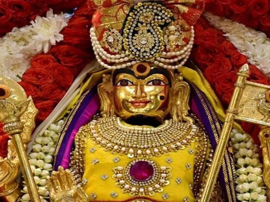 Kandhasashti Festival: திருச்செந்தூரில் கோலாகலமாக தொடங்க இருக்கும் கந்தசஷ்டி திருவிழா.. பக்தர்களுக்கு உத்தரவிட்ட கோயில் நிர்வாகம்..