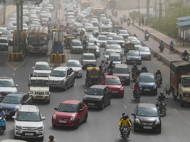 Delhi Air Pollution AQI App based taxis coming from outside will be banned in Delhi Delhi Air Pollution: दिल्ली में बाहर से आने वाले ऐप बेस्ड टैक्सी पर लगेगा बैन, गोपाल राय ने दिए निर्देश