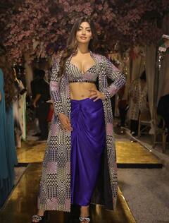 Akanksha Puri Photo: દિવાળીના તહેવારો પર આકાંક્ષા પુરીએ શેર કરી ગ્લેમરસ તસવીરો