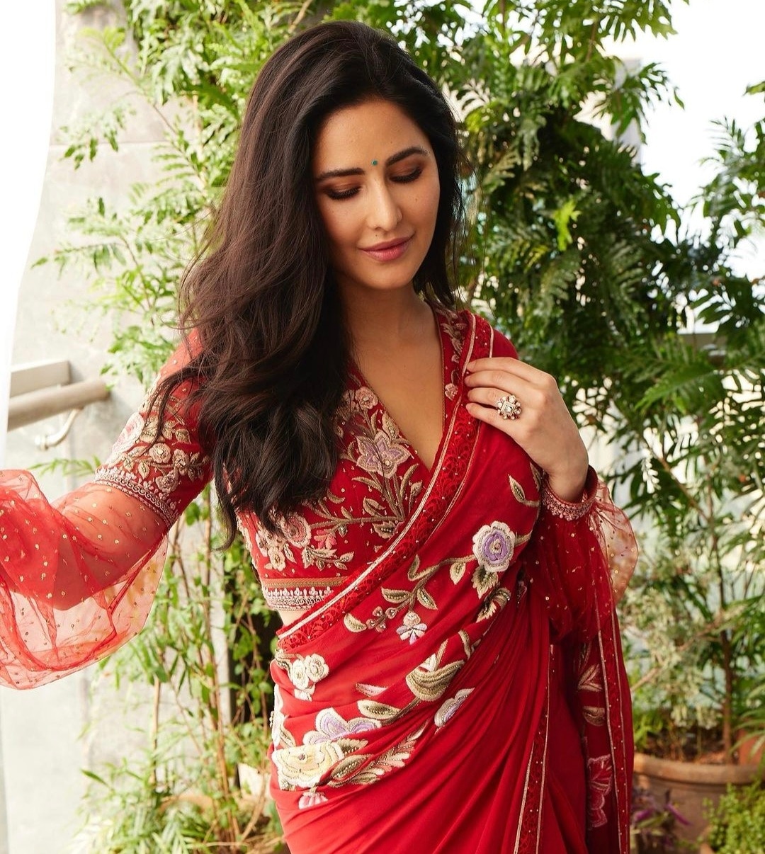 Simple Ways to enhance your Diwali Saree Look for this Festive Season |  Libas