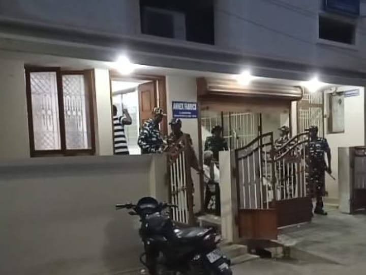 Karur 5 days of income tax examination completed TNN கரூரில் 5 நாட்கள் நடந்த வருமான வரி சோதனை நிறைவு - முக்கிய ஆவணங்கள் சிக்கியதாக தகவல்