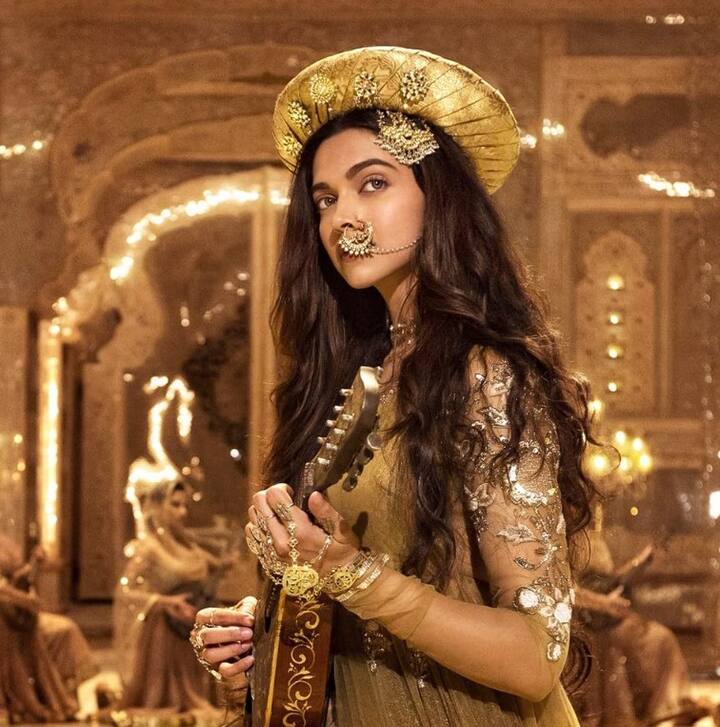 वहीं संजय लीला भंसली ने 'बाजीरॉव मस्तानी' के लिए भी दीपिका पादुकोण से पहले कैटरीना कैफ को अप्रोच किया था.