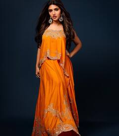 Sreeleela Photos : ఆరెంజ్​ డ్రెస్​లో క్యూట్​ ఫోజులిచ్చిన శ్రీ లీల