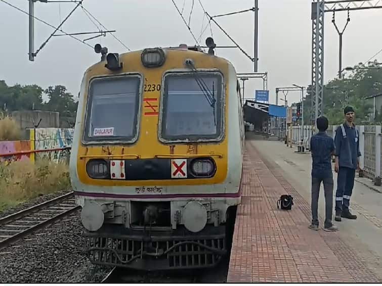 Mumbai Local Train updates Central Railway main line local train delay due to technical fault near Kalva Mumbai Local Train :मध्य रेल्वेची वाहतूक खोळंबली, प्रवाशांचे हाल; कळवा स्थानकाजवळ ओव्हरहेड वायर तुटल्याची माहिती